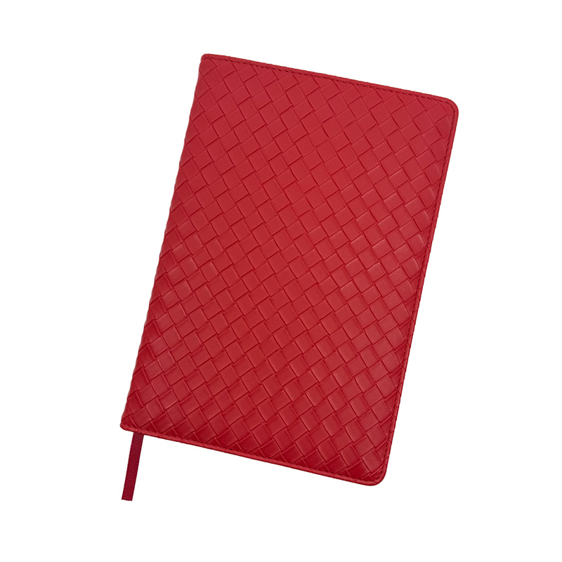 Notebook da màu đỏ